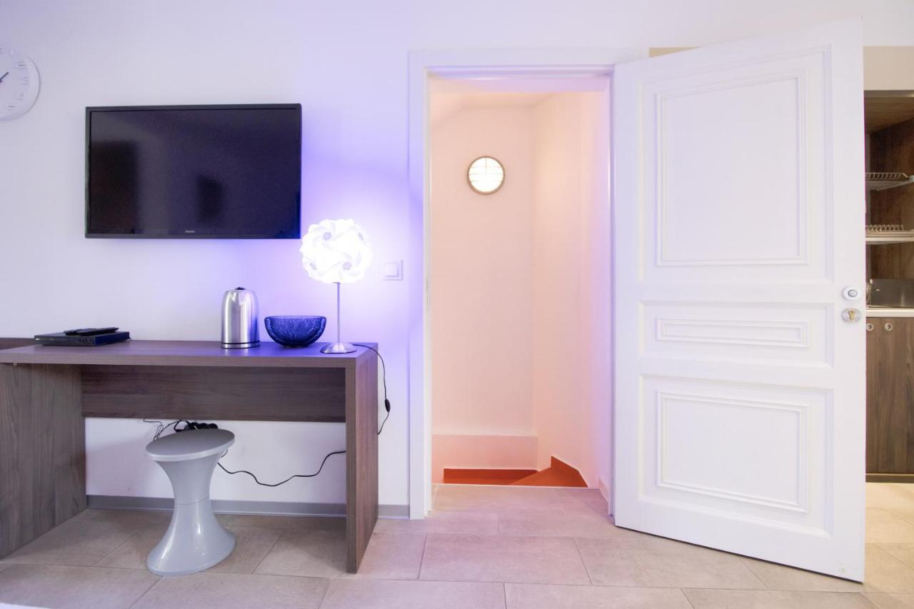 Studio Alon Ideal Pour Vos Vacances Ou Sejours Pros Saint-Cyr-sur-Mer Exterior photo
